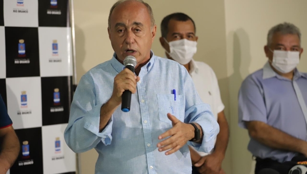 Bocalom quer criar mais 84 cargos em comissão e pede autorização à Câmara Municipal